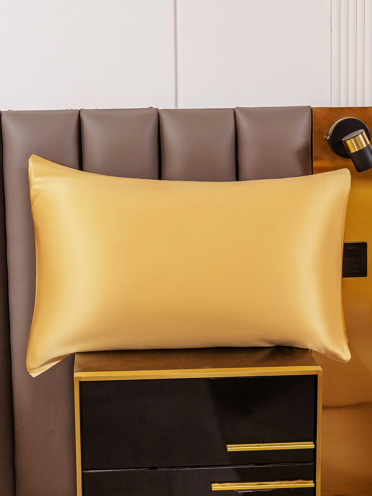 22Momme 100% Pure Silk Pillowcase - Envelope Closure - Image 7