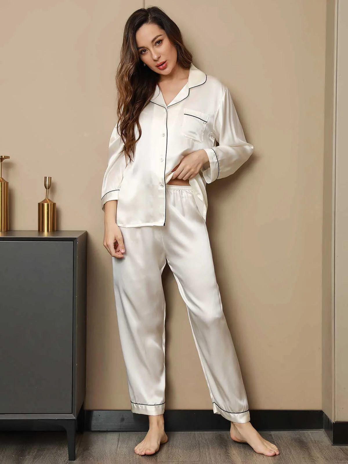 Women's Pure Silk Long Sleeve Notch Collar Pajamas Set - Image 8