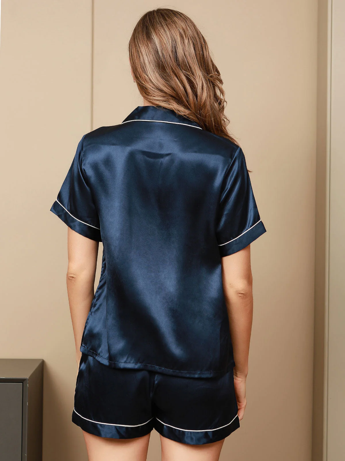 Women's Pure Silk Short Sleeve Notch Collar Pajamas Set - Image 15