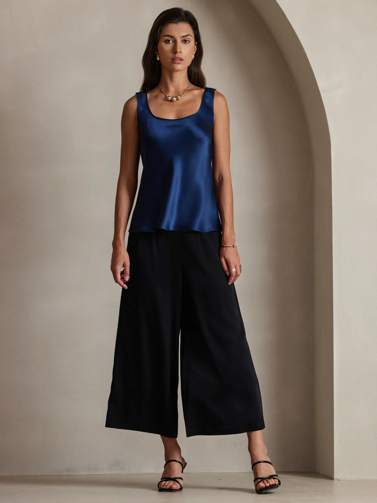 Women's Pure Silk Sleeveless U Neck Tank Top - Image 21