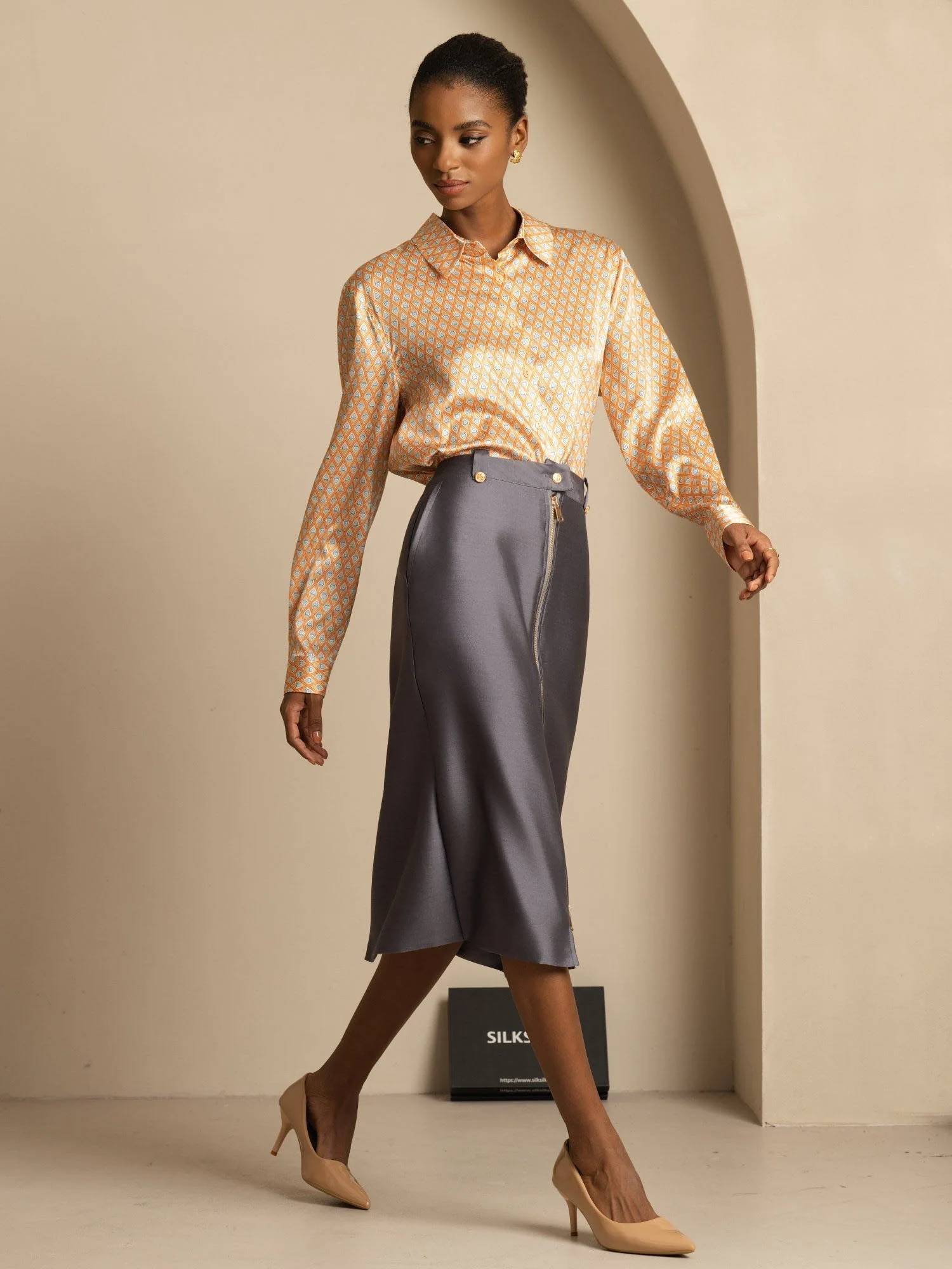 19Momme Silk Long Sleeve Lapel Collar Women's Shirt with Button Up Design - Image 100