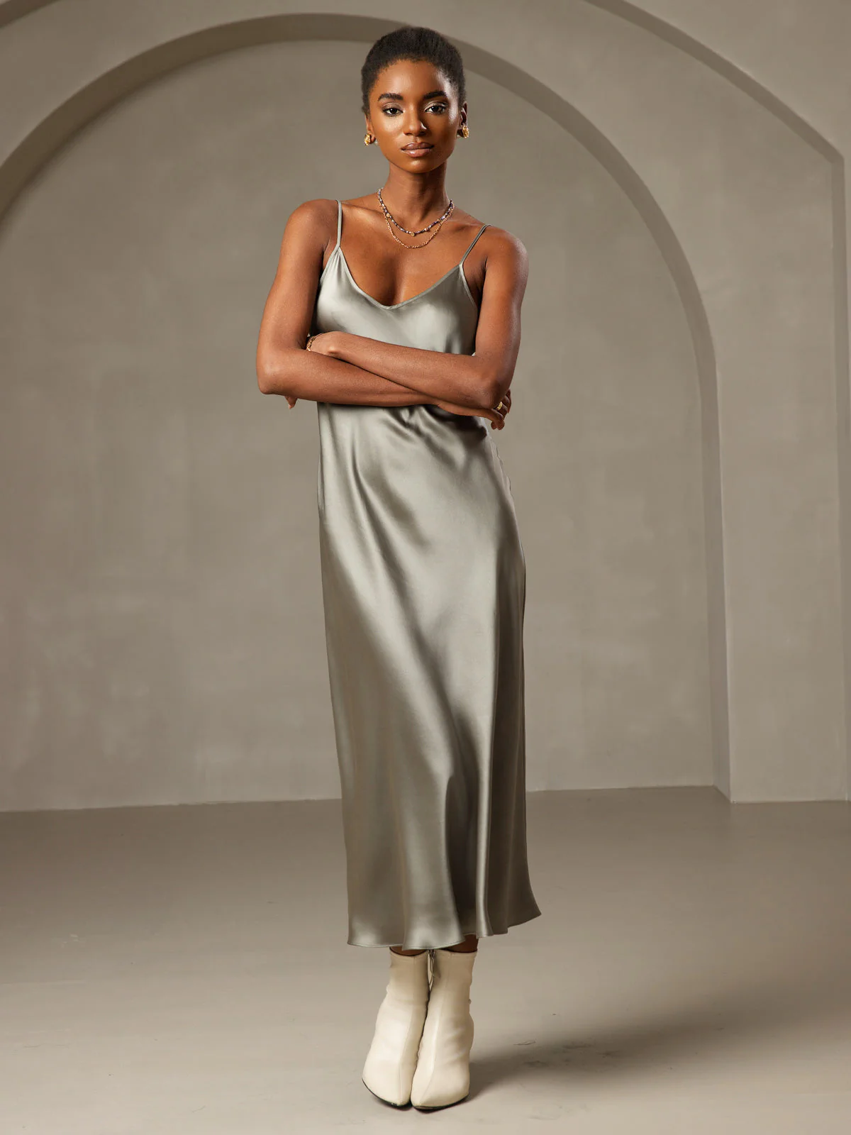 Women's Pure Silk Spaghetti Strap V-neck Midi Nightgown - Image 17